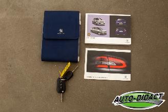 Peugeot 308 1.6 BlueHDI Pano Clima Navi Blue Lease Limited picture 28