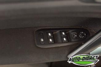 Peugeot 308 1.6 BlueHDI Pano Clima Navi Blue Lease Limited picture 12