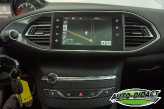 Peugeot 308 1.6 BlueHDI Pano Clima Navi Blue Lease Limited picture 10