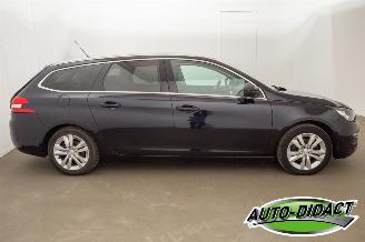 Peugeot 308 1.6 Active Clima Navi Camera Pano picture 40