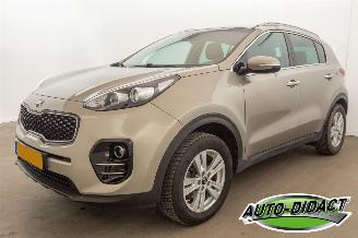 Voiture accidenté Kia Sportage 1.6 GDI Clima Navi Camera First Edition 2017/1