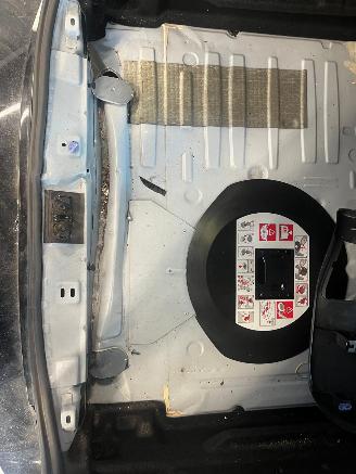 Renault Clio 0.9 TCe Airco Navi Limited picture 31