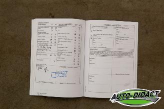 Volkswagen Golf 1.6 TDI Clima Navi BlueMotion picture 30