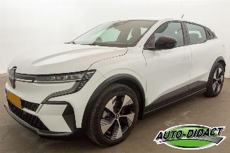 Avarii autoturisme Renault Mégane E-Tech No Active crash mode SOH 95% EV60 Optimum Charge Business Ed. 2024/2