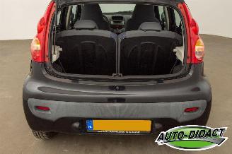 Peugeot 107 1.0-12V XS Airco picture 27