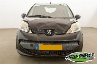 Peugeot 107 1.0-12V XS Airco picture 25