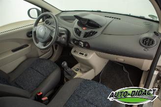 Renault Twingo 1.2 Acces Airco picture 16
