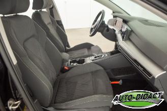 Volkswagen Golf 1.0 eTSI Automaat Digi Dash Life picture 17