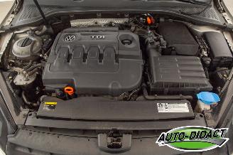 Volkswagen Golf 1.6 TDI Clima Navi Trendline picture 36