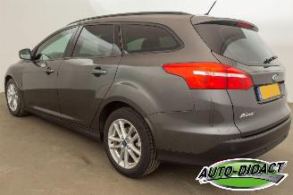 Ford Focus 1.0 Trend Automaat Motorschade Navi Airco picture 3