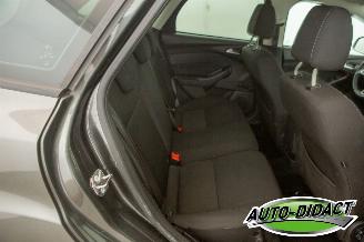 Ford Focus 1.0 Trend Automaat Motorschade Navi Airco picture 24