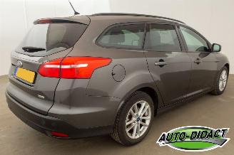Ford Focus 1.0 Trend Automaat Motorschade Navi Airco picture 4