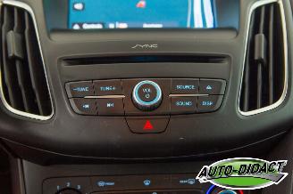 Ford Focus 1.0 Trend Automaat Motorschade Navi Airco picture 10