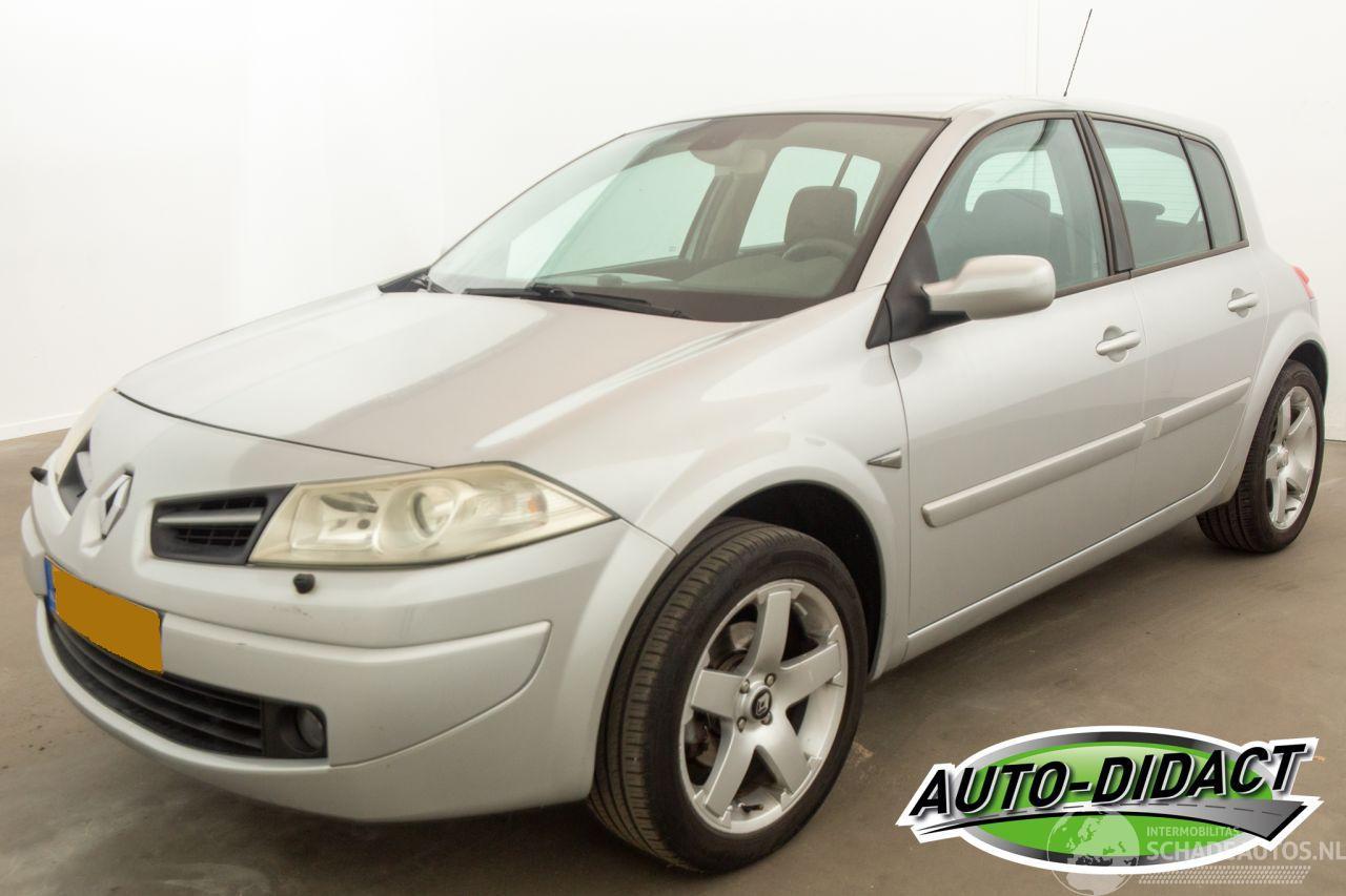 Renault Mégane 1.6-16V Clima Business Line