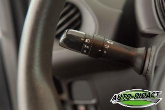 Toyota Aygo 1.0 VVT-i X-Now Airco inruil auto picture 13