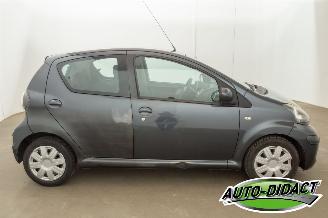 Toyota Aygo 1.0-12V Automaat Airco Comfort picture 40