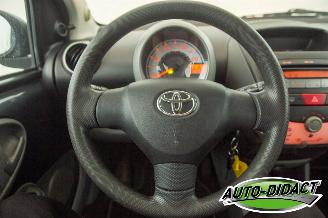 Toyota Aygo 1.0-12V Automaat Airco Comfort picture 5
