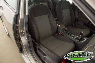 Volkswagen Golf 1.6 TDI Clima Navi Trendline picture 22
