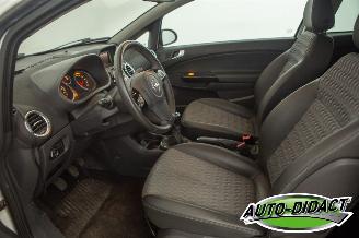 Opel Corsa 1.2-16V Airco Navi Cosmo picture 26