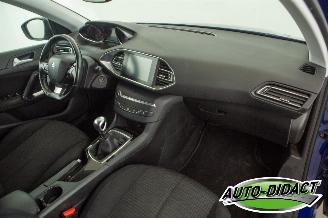 Peugeot 308 1.2 Style Clima Navi picture 19