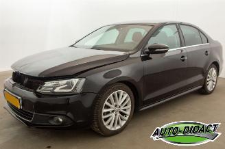 Schadeauto Volkswagen Jetta 1.4 GTE  PHEV 110 kW Automaat Clima Navi Highline 2013/4