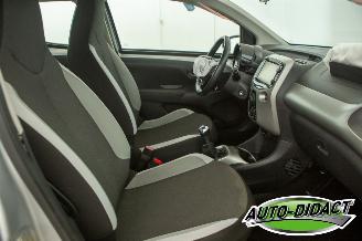 Toyota Aygo 1.0 X-Play Airco Camera picture 20