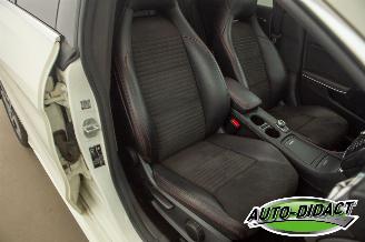 Mercedes Cla-klasse 200 CDI Automaat Pano Navi Camera Shooting Brake picture 25