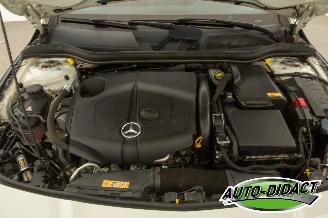 Mercedes Cla-klasse 200 CDI Automaat Pano Navi Camera Shooting Brake picture 36
