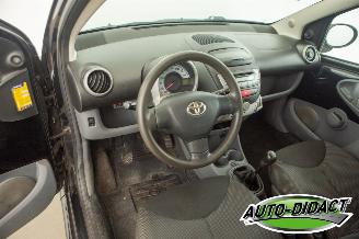 Toyota Aygo 1.0-12V Comfort Navigator picture 18
