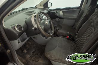 Toyota Aygo 1.0-12V Comfort Navigator picture 19