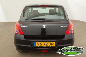 Suzuki Swift 1.3 Cool  Airco picture 5