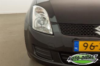 Suzuki Swift 1.3 Cool  Airco picture 33
