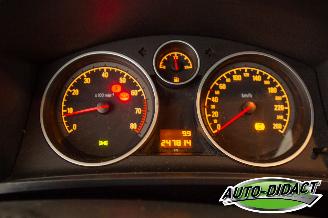 Opel Zafira 1.8 Temtation picture 8