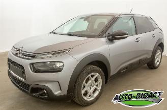 Voiture accidenté Citroën C4 cactus 1.2 - 96006 KM - Navi - Camera 2019/2