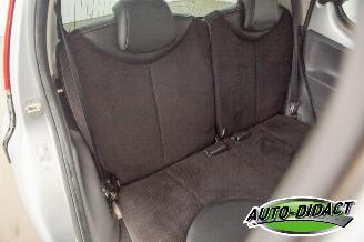 Peugeot 107 1.0-12V Black & Silver picture 11