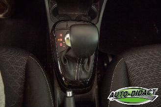 Kia Picanto 1.0 49kW Automaat 12.435 km Navi Camera Airco picture 13