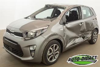 skadebil auto Kia Picanto 1.0 49kW Automaat 12.435 km Navi Camera Airco 2024/3