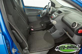 Peugeot 107 1.0-12V Airco Sublime picture 17