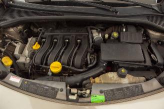 Renault Clio 1.6-16V Automaat Navi Clima 20th Anniversary picture 35