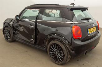 Mini Cooper 1.5 Cooper Automaat Navi Clima Leder Chili Business picture 3