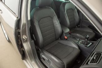 Volkswagen Golf 1.6 TDI Clima Navi Highline picture 22