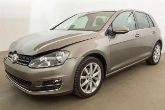 Damaged car Volkswagen Golf 1.6 TDI Clima Navi Highline 2015/7