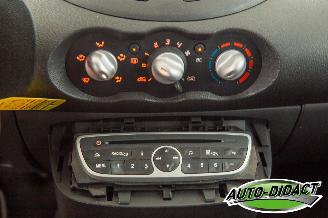 Renault Twingo 1.2-16V Airco Collection picture 7