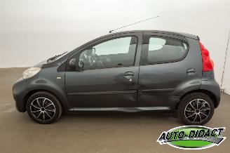 Peugeot 107 1.0-12V Airco Sublime picture 32