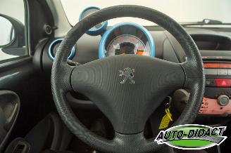 Peugeot 107 1.0-12V Airco 55.199 km NAP Urban Move picture 5