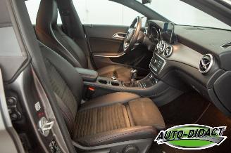 Mercedes Cla-klasse 180d 80 kW Navi Camera Airco Business Solution AMG picture 21