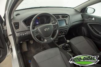 Hyundai I-20 1.2 Airco Navi Camera Hagelschade picture 24
