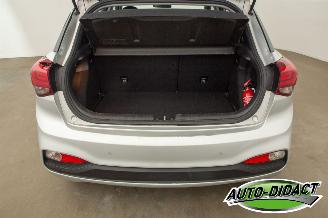 Hyundai I-20 1.2 Airco Navi Camera Hagelschade picture 40