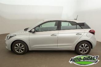 Hyundai I-20 1.2 Airco Navi Camera Hagelschade picture 41