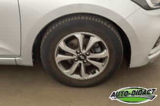 Hyundai I-20 1.2 Airco Navi Camera Hagelschade picture 35